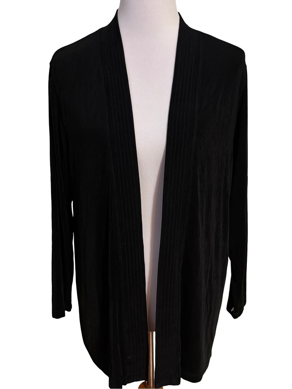 Chico's travelers Black Open-Front Lightweight Cardigan-Size M
